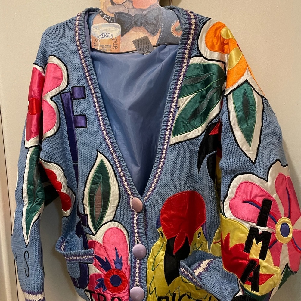 NO! JEANS CO
V NECK  Cardigan Sweater